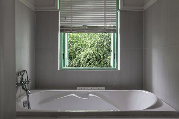 Fiberglass Tub Installation in Schererville
